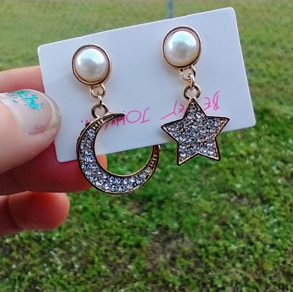 Star & Moon Drops NWT By Betsey Johnson